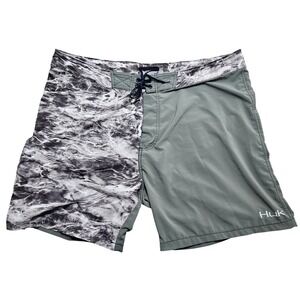 Huk Mens Elements Camo Board Shorts Olive Green Gray Fishing Swim Trunks Size 42